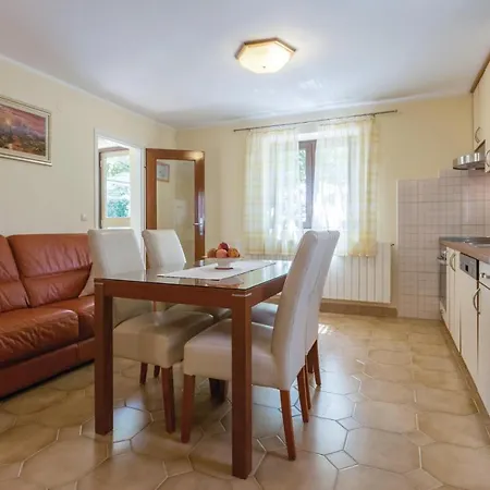 Apartment 2 Bedroom Amazing In